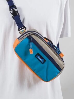 KAVU Takealong Waist / Sling Bag - As New